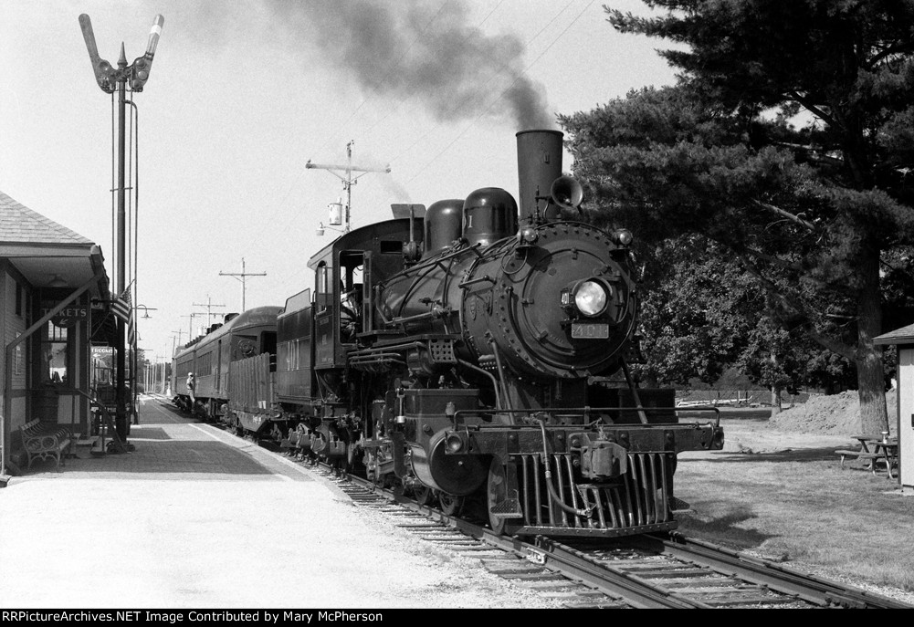 Southern Railway 401 at the Monticello Railway Museum